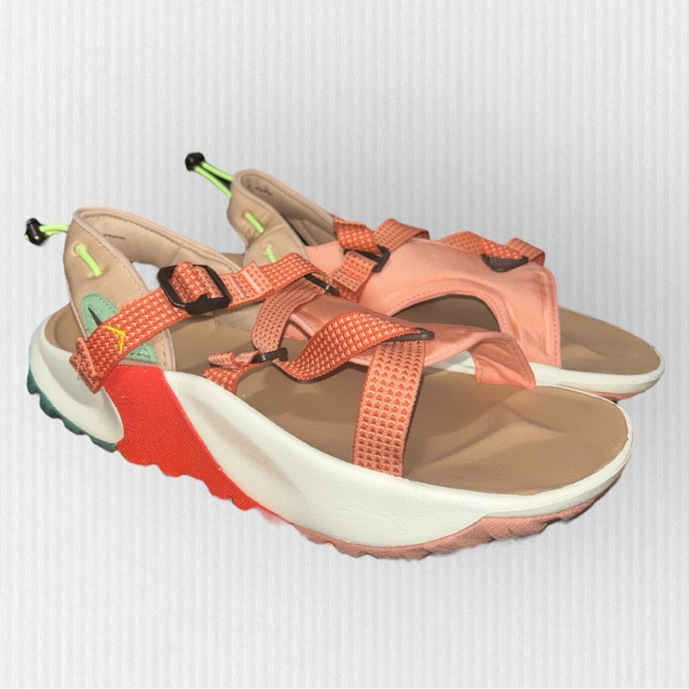 Nike Oneonta Sandal / Light Madder Root color / Women’s Size 9 US